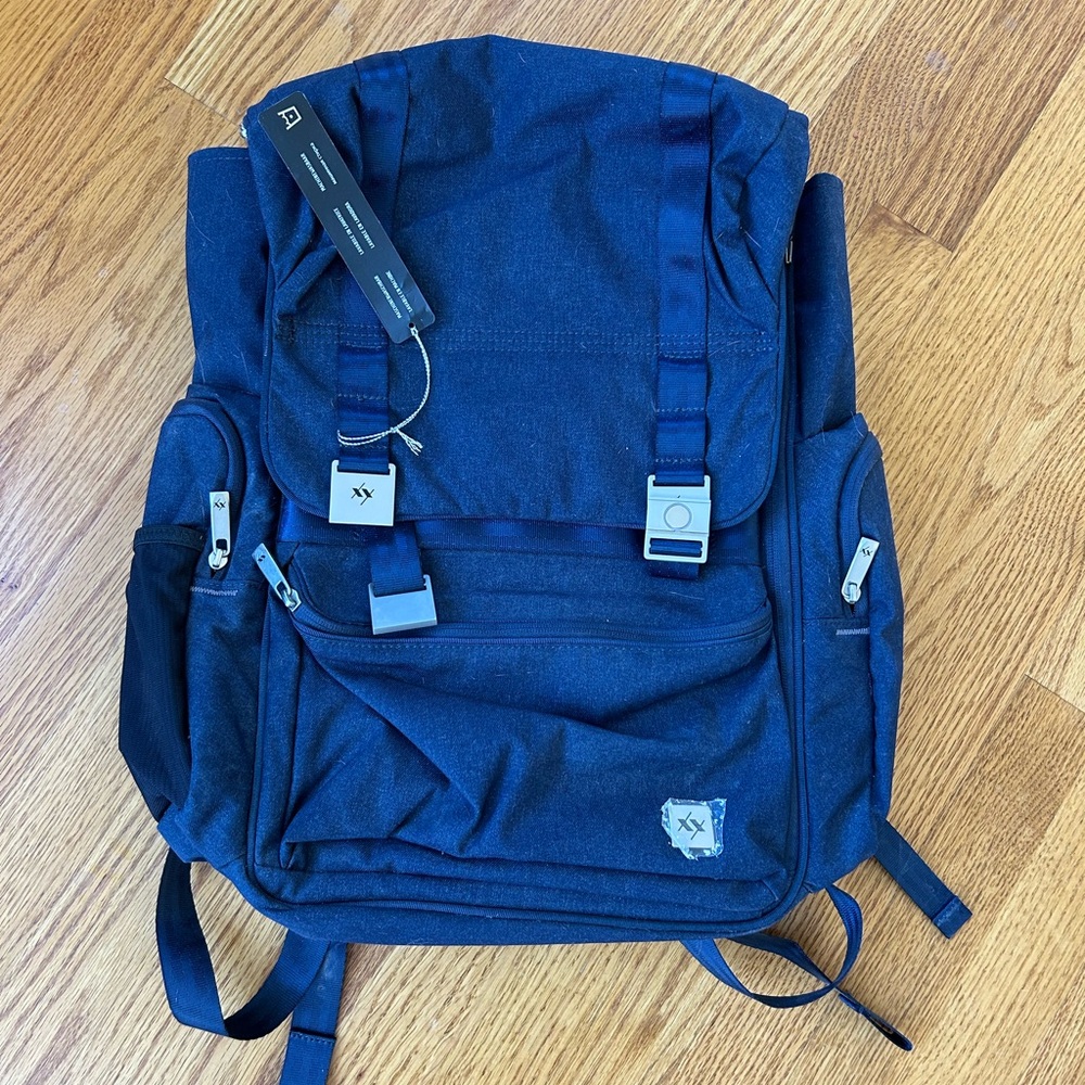 Ju-Ju-Be Blue Daddy Diaper bag  Backpack Durable Everyday Essential
